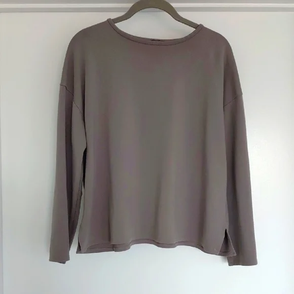 Casual Long Sleeve Eileen Fisher Top in Taupe - Picture 1 of 5
